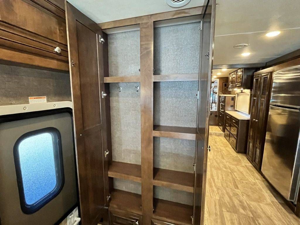 Photo 1 - 2017 Thor Motor Coach Class A Motorhome rental photo 7