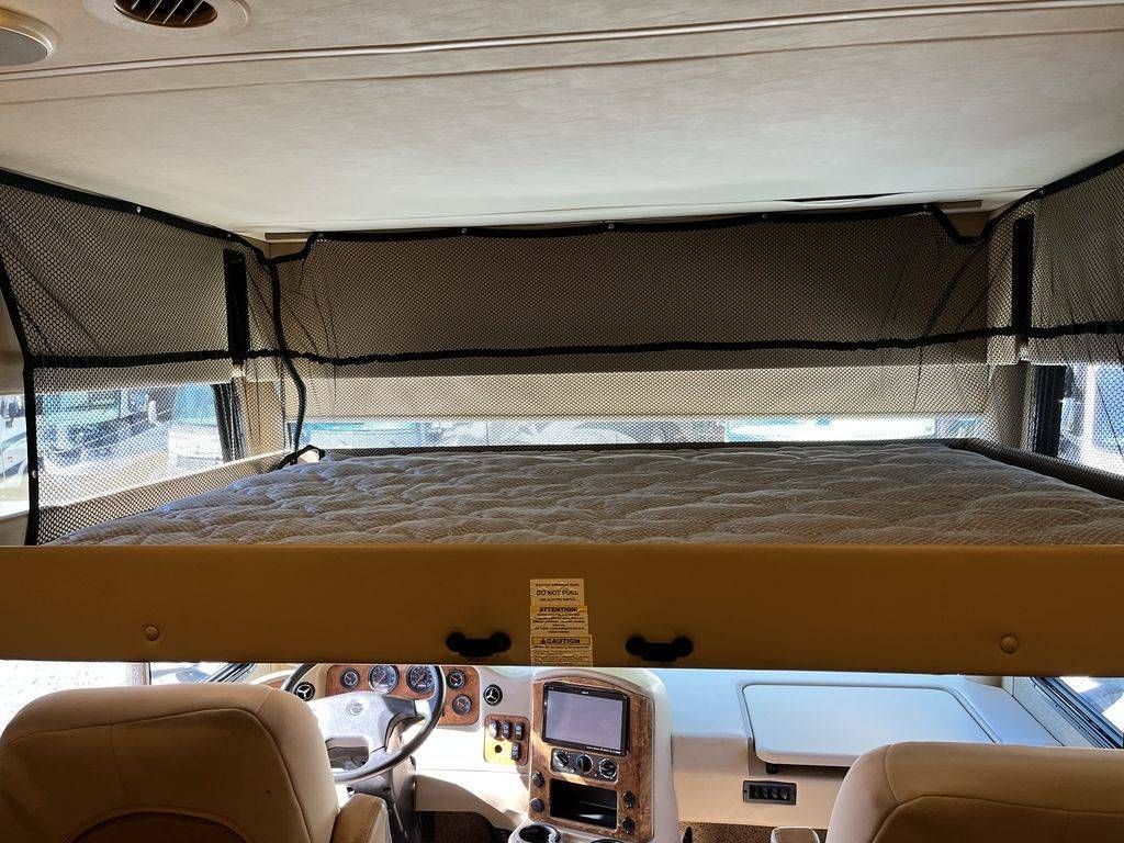 Photo 1 - 2017 Thor Motor Coach Class A Motorhome rental photo 10