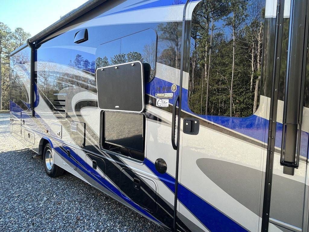 Photo 2 - 2020 Jayco Class C Motorhome rental photo 23