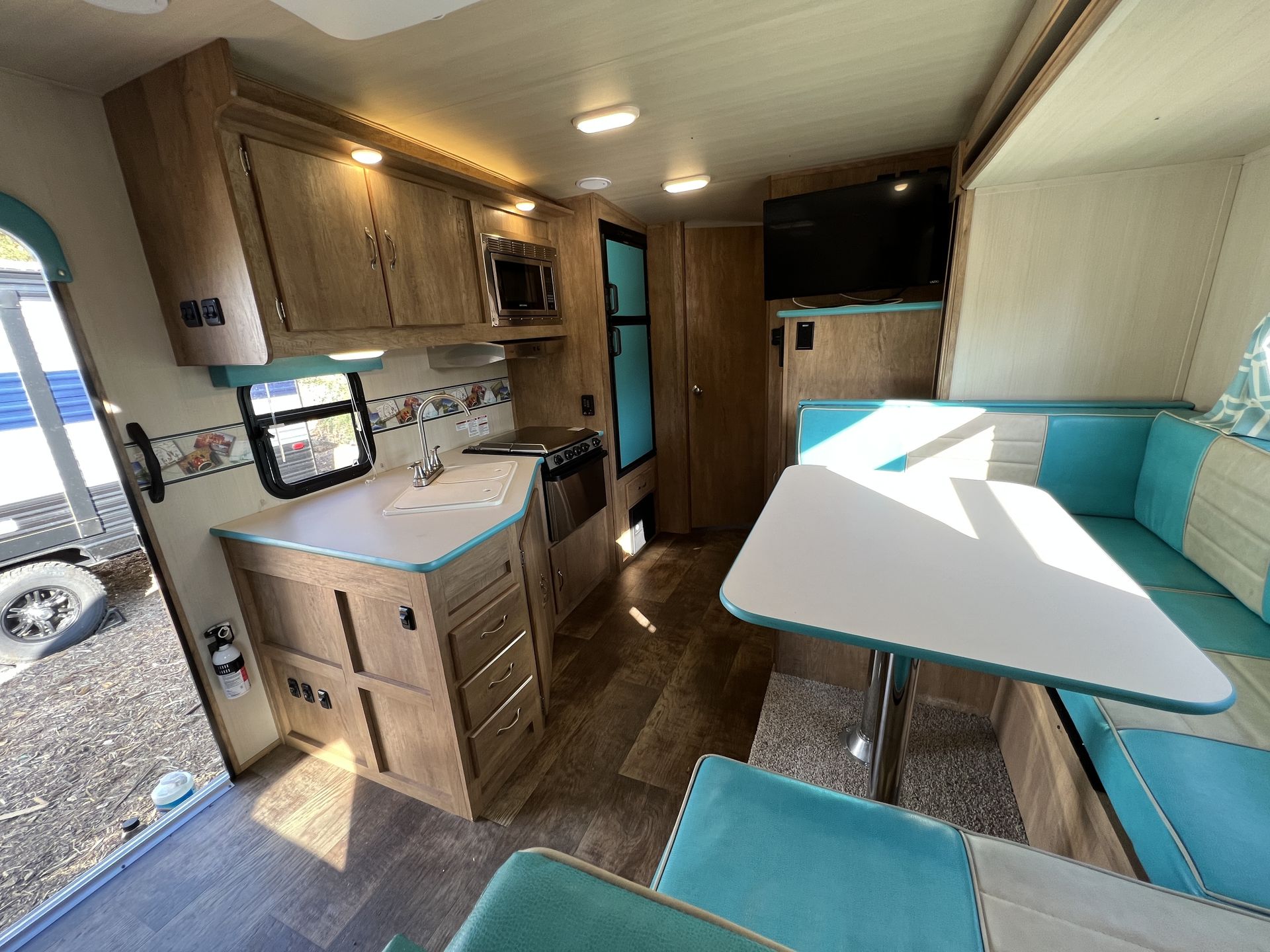 Photo 6 - 2023 Gulf Stream Travel Trailer rental photo 14