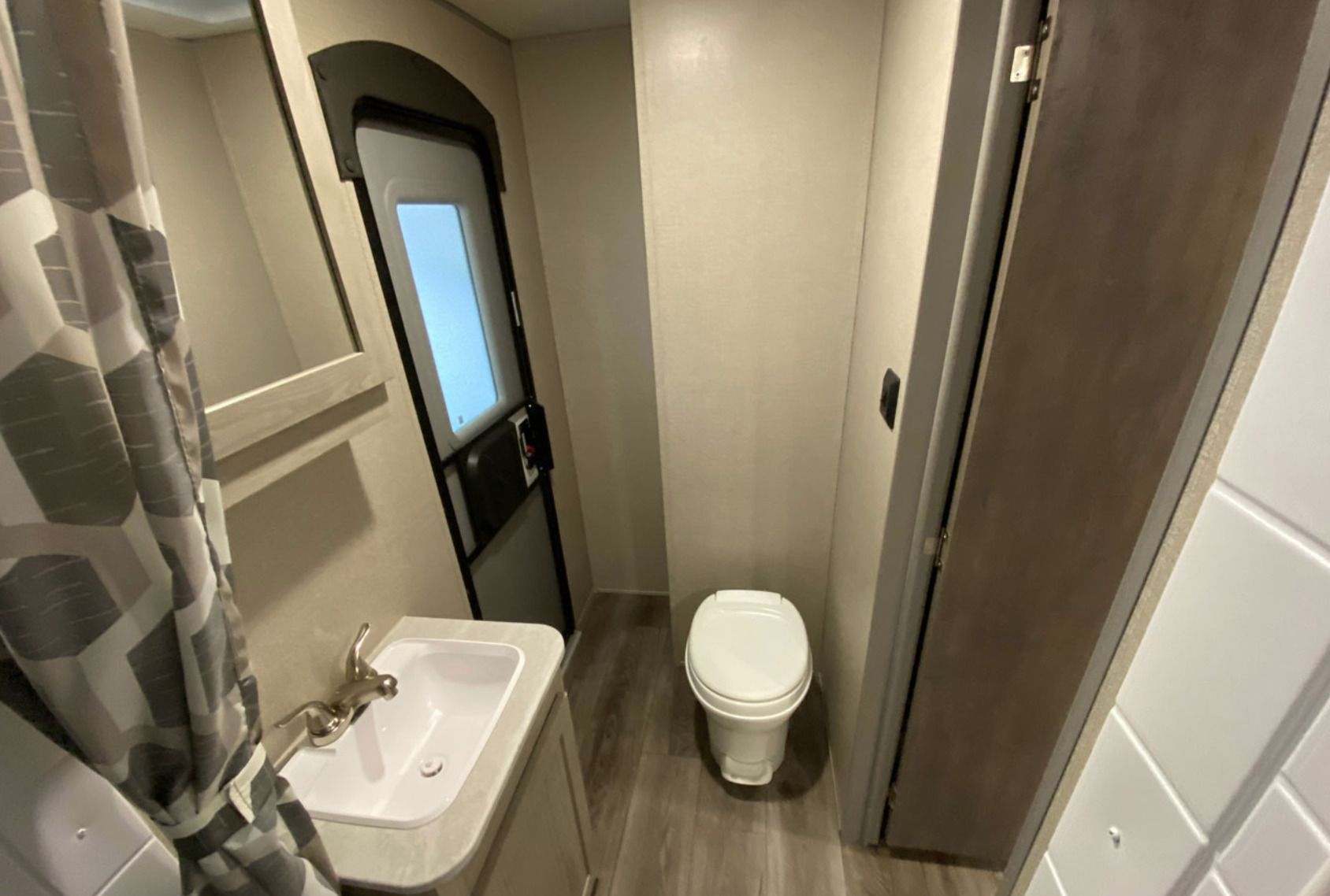 Photo 11 - 2022 Coachmen Travel Trailer rental photo 13