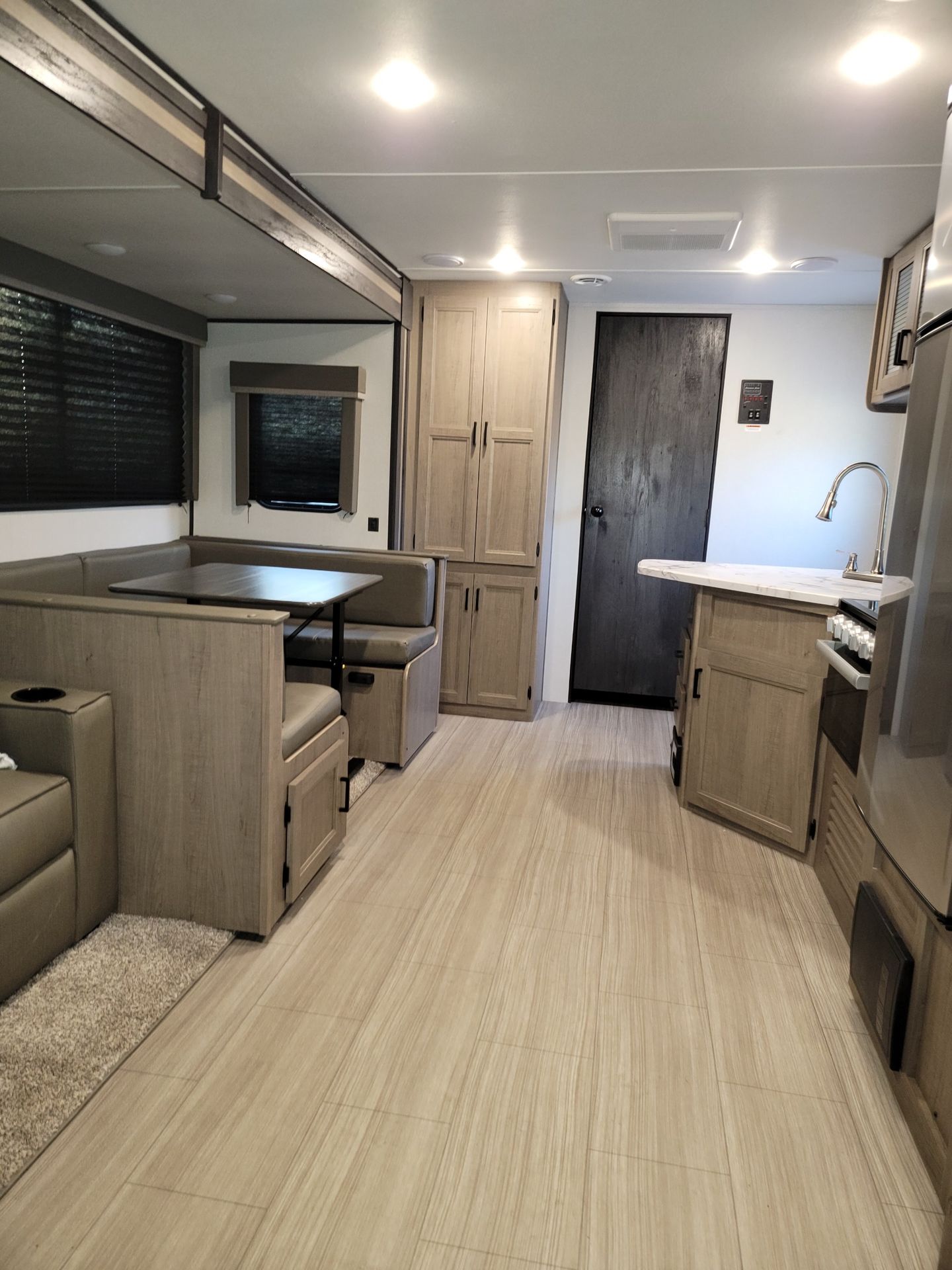 Photo 4 - 2021 Keystone Rv Travel Trailer rental photo 6