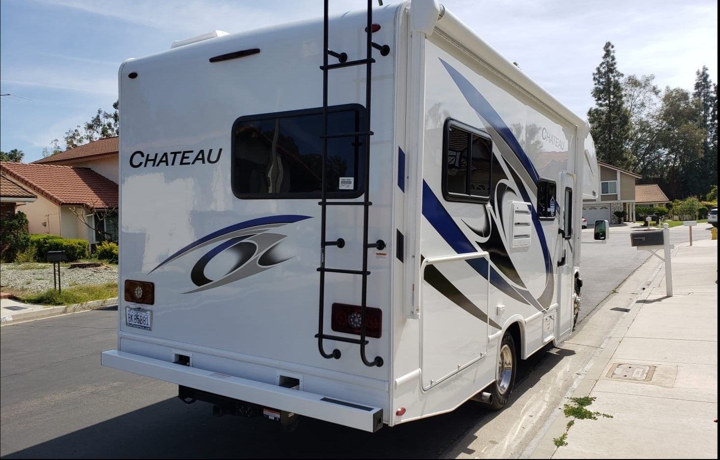 Photo 0 - 2021 Thor Motor Coach Class C Motorhome rental photo 7