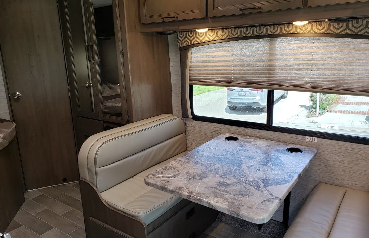 Photo 1 - 2021 Thor Motor Coach Class C Motorhome rental photo 11