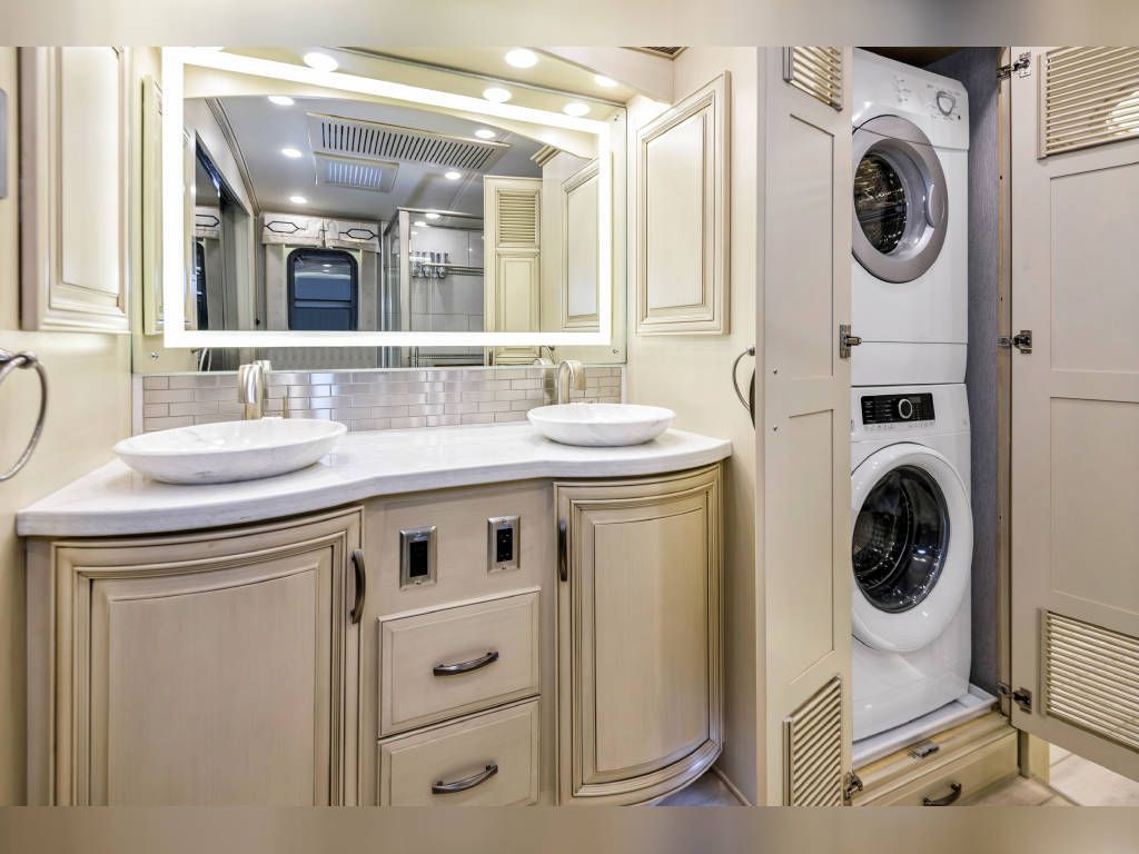 Photo 1 - 2021 Newmar Class A Motorhome rental photo 6
