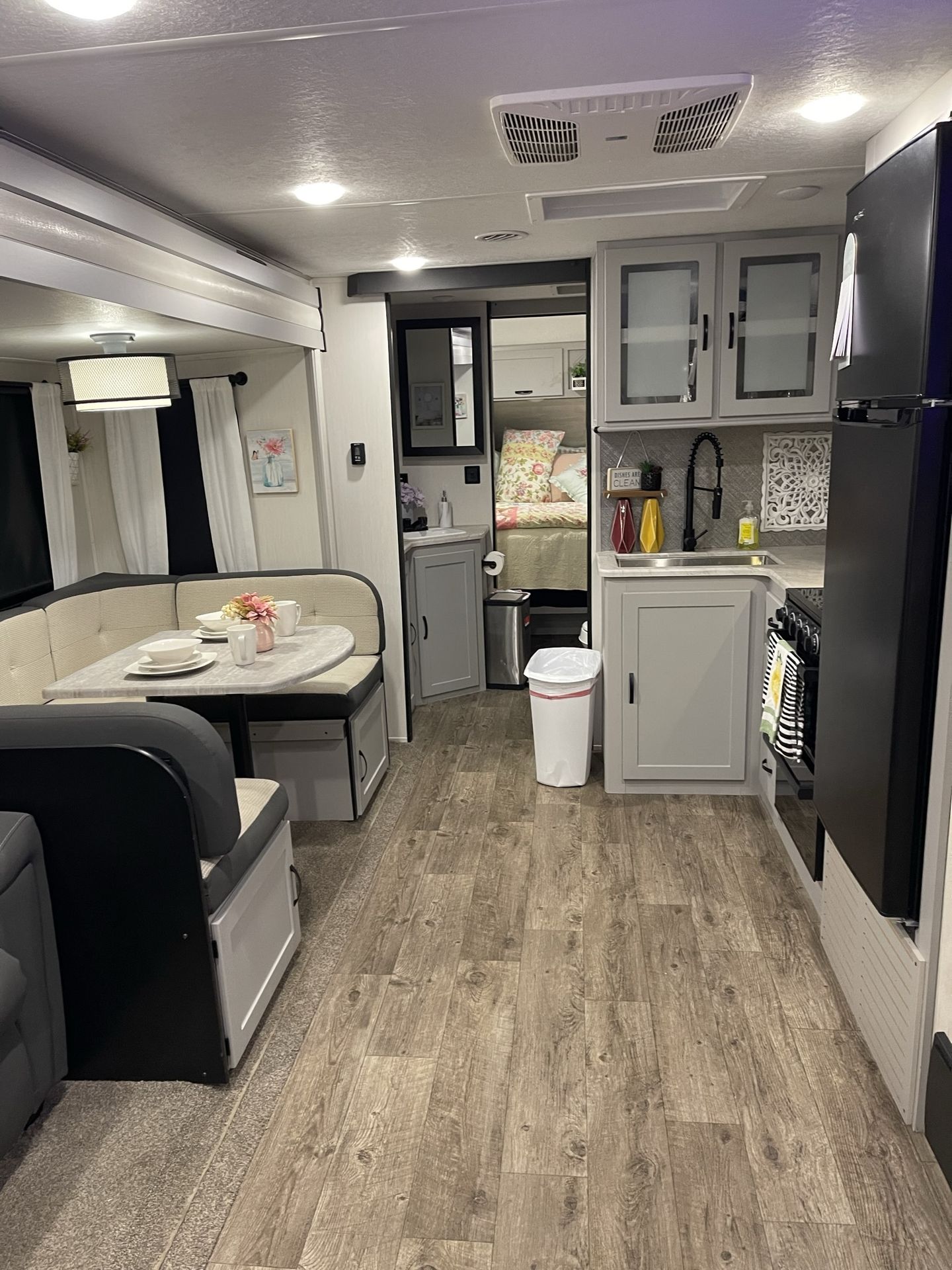 Photo 18 - 2021 Forest River Travel Trailer rental photo 20