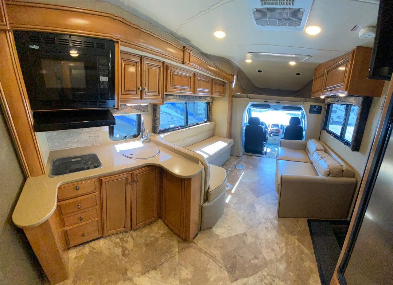 Photo 5 - 2016 Siesta Class B Motorhome rental photo 7