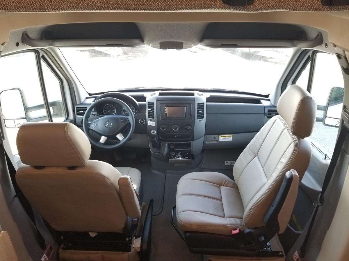 Photo 4 - 2018 Thor Motor Coach Class B Motorhome rental photo 6