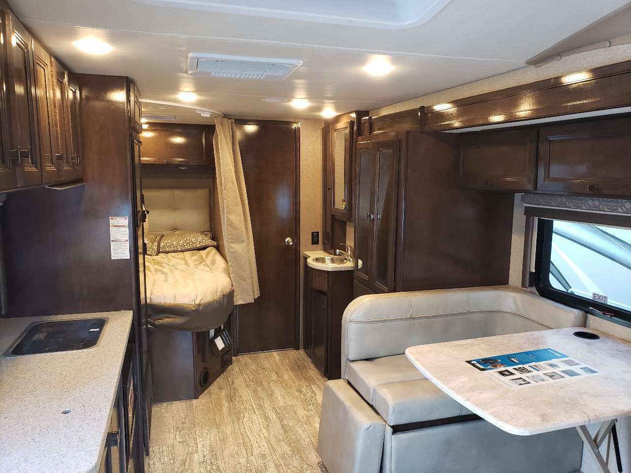 Photo 3 - 2019 Thor Motor Coach Class B Motorhome rental photo 5
