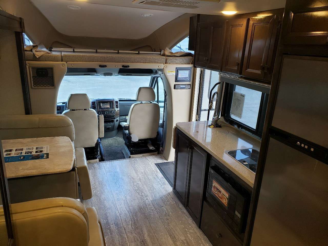 Photo 4 - 2019 Thor Motor Coach Class B Motorhome rental photo 6