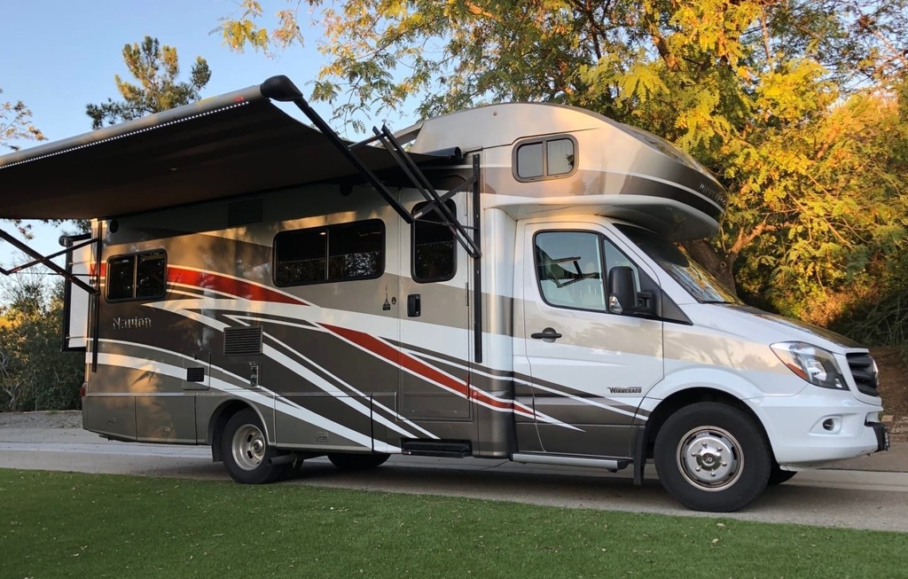 Photo 1 - 2017 Winnebago Class C Motorhome rental photo 3