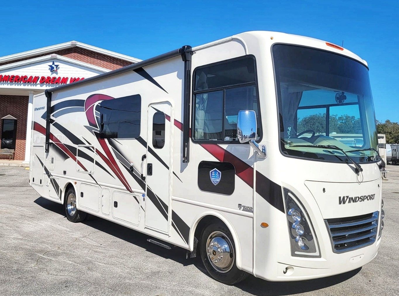Photo 0 - 2022 Thor Motor Coach Class A Motorhome rental photo 2