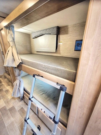 2022 Thor Motor Coach Chateau 31E Class C Motorhome for rent in San Antonio, TX