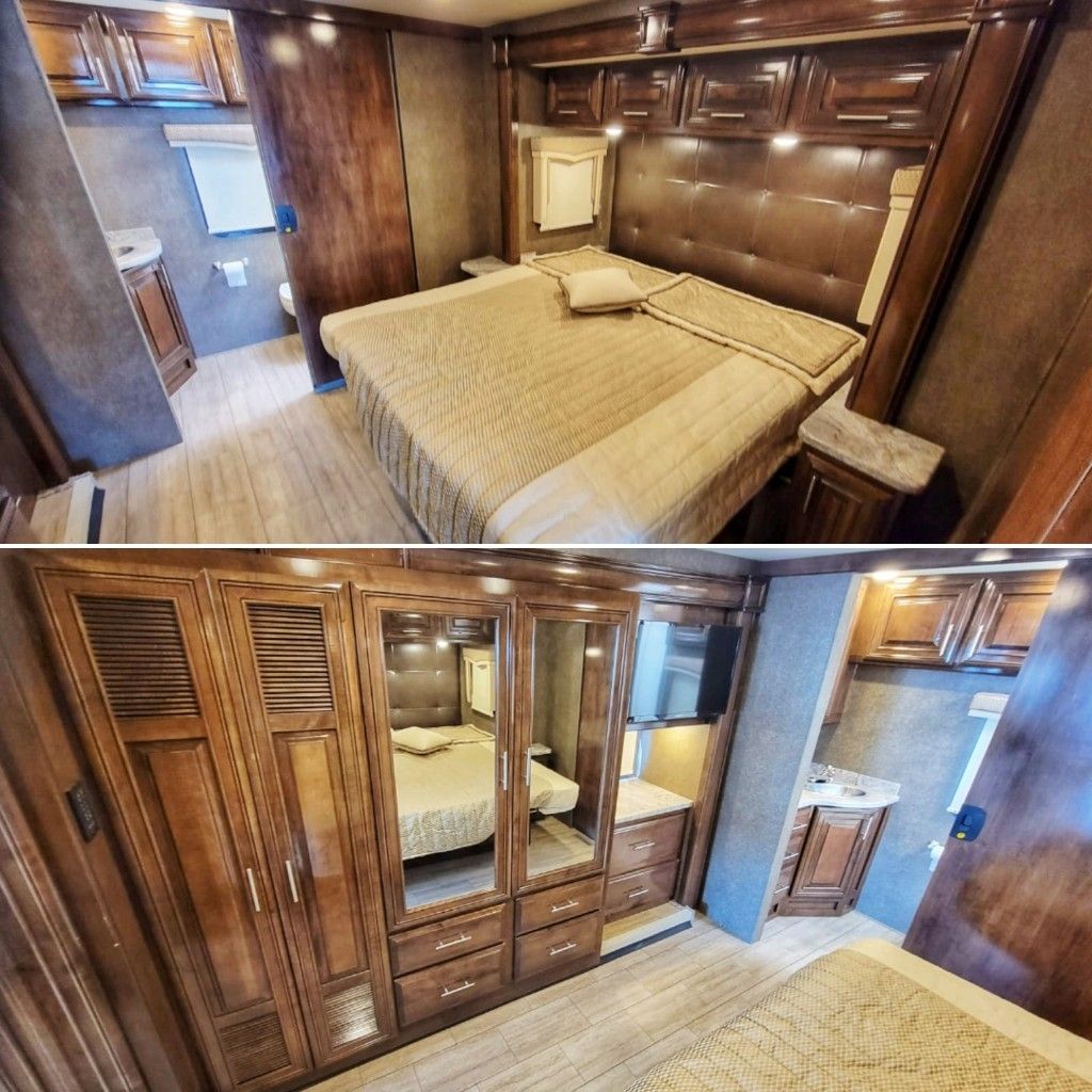 Photo 1 - 2019 Thor Motor Coach Class A Motorhome rental photo 3