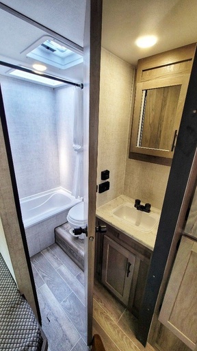 2022 Gulf Stream 248BH Travel Trailer for rent in San Antonio, TX
