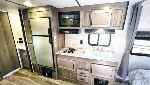 2022 Gulf Stream 248BH Travel Trailer for rent in San Antonio, TX