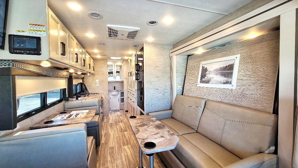 Photo 6 - 2022 Thor Motor Coach Class A Motorhome rental photo 8