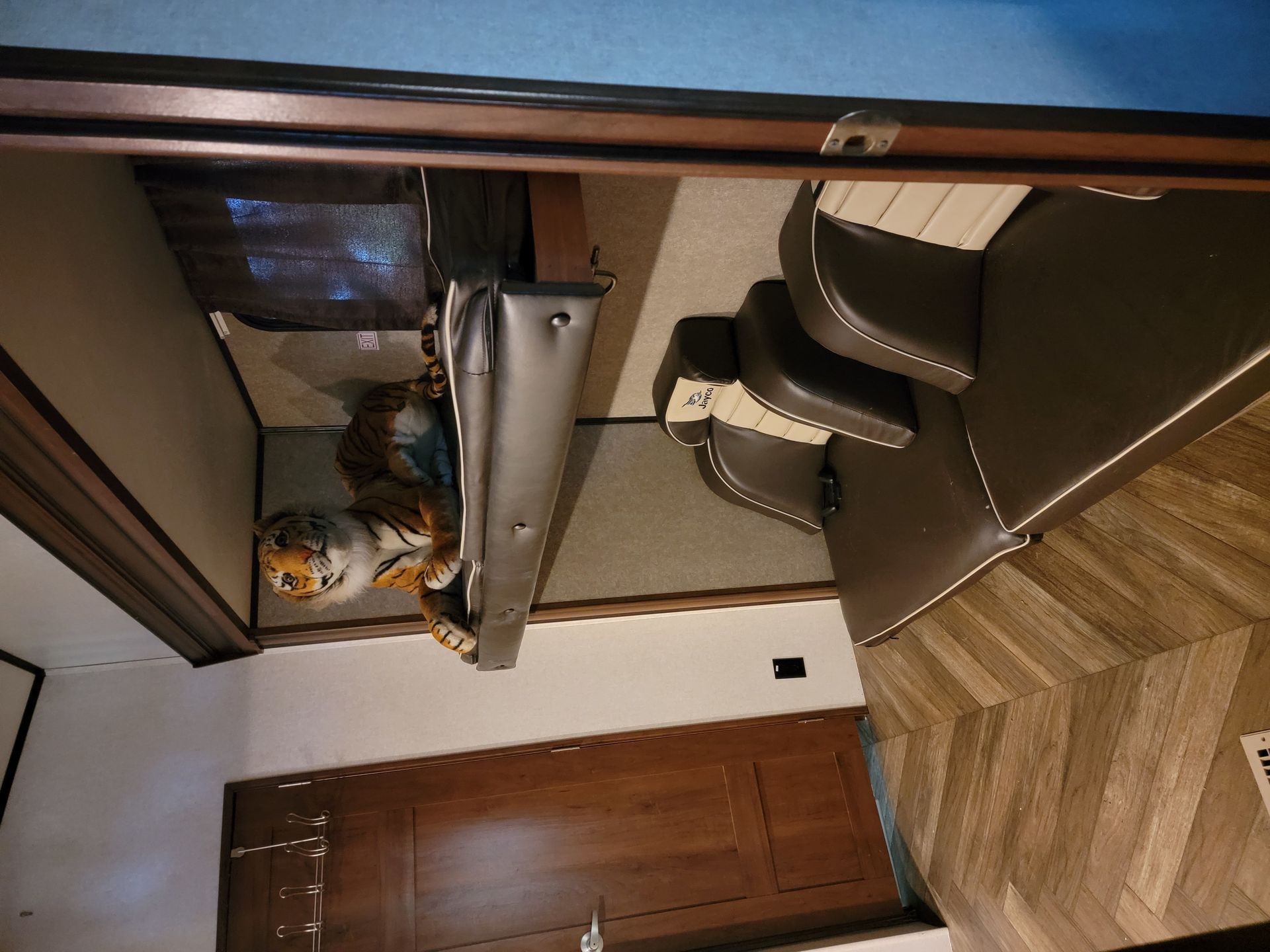Photo 3 - 2017 Jayco Fifth Wheel rental photo 5
