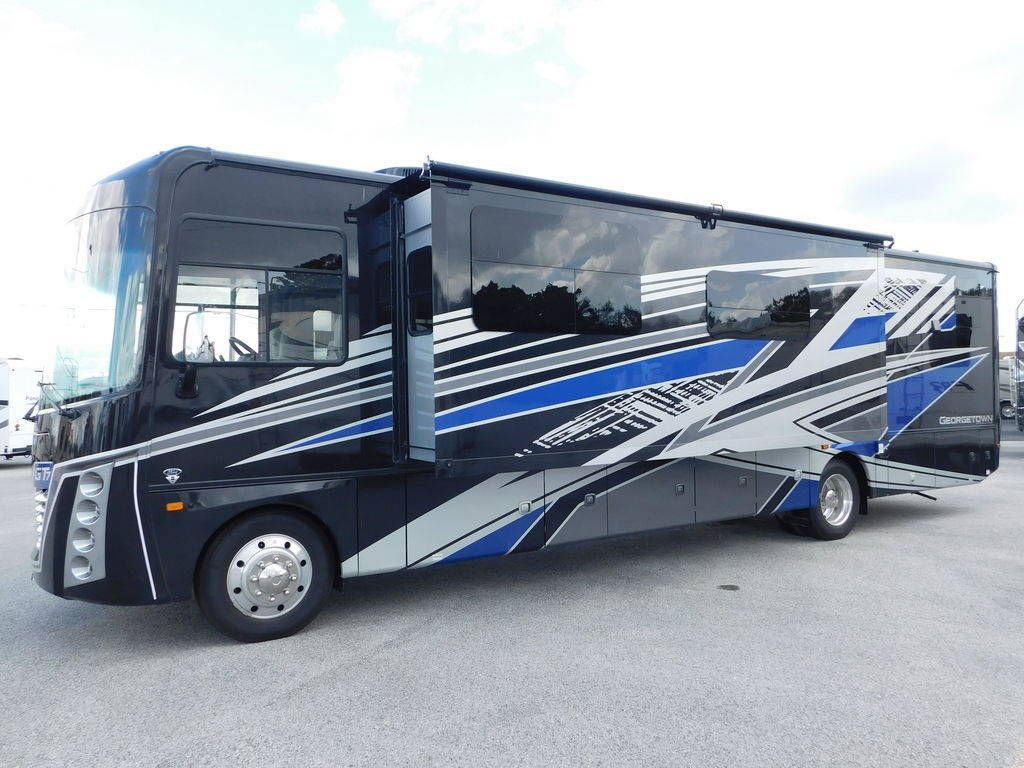 Photo 2 - 2022 Forest River Class A Motorhome rental photo 18