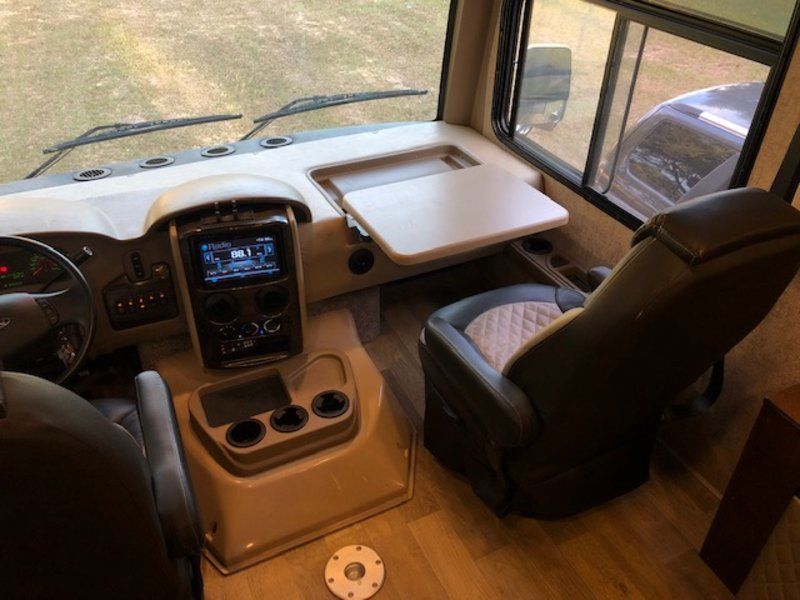 Photo 1 - 2019 Thor Motor Coach Class A Motorhome rental photo 11