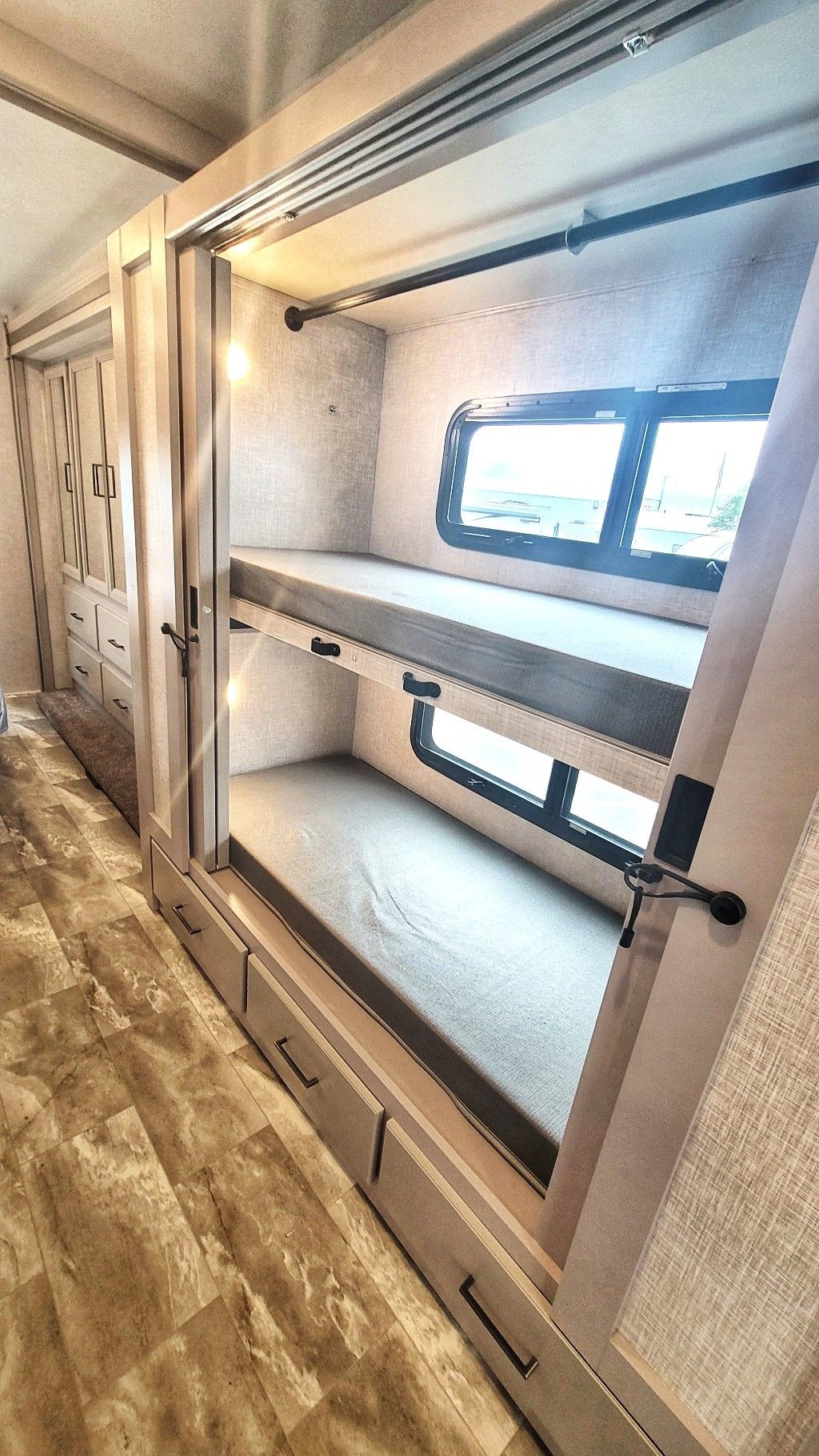 Photo 7 - 2023 Thor Motor Coach Class A Motorhome rental photo 9