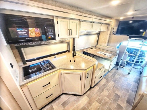 2019 Grand Design Chateau 31E Class C Motorhome for rent in San Antonio, TX