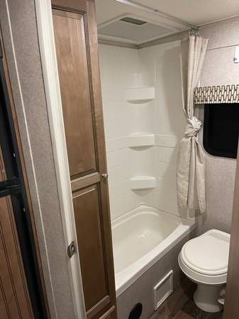 Photo 7 - 2018 Forest River Travel Trailer rental photo 9