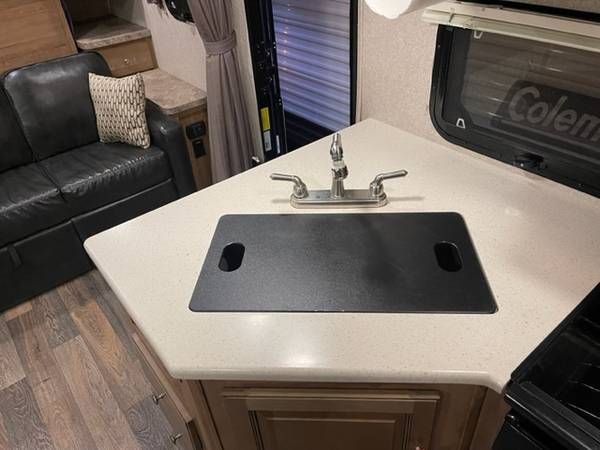 Photo 14 - 2018 Forest River Travel Trailer rental photo 16