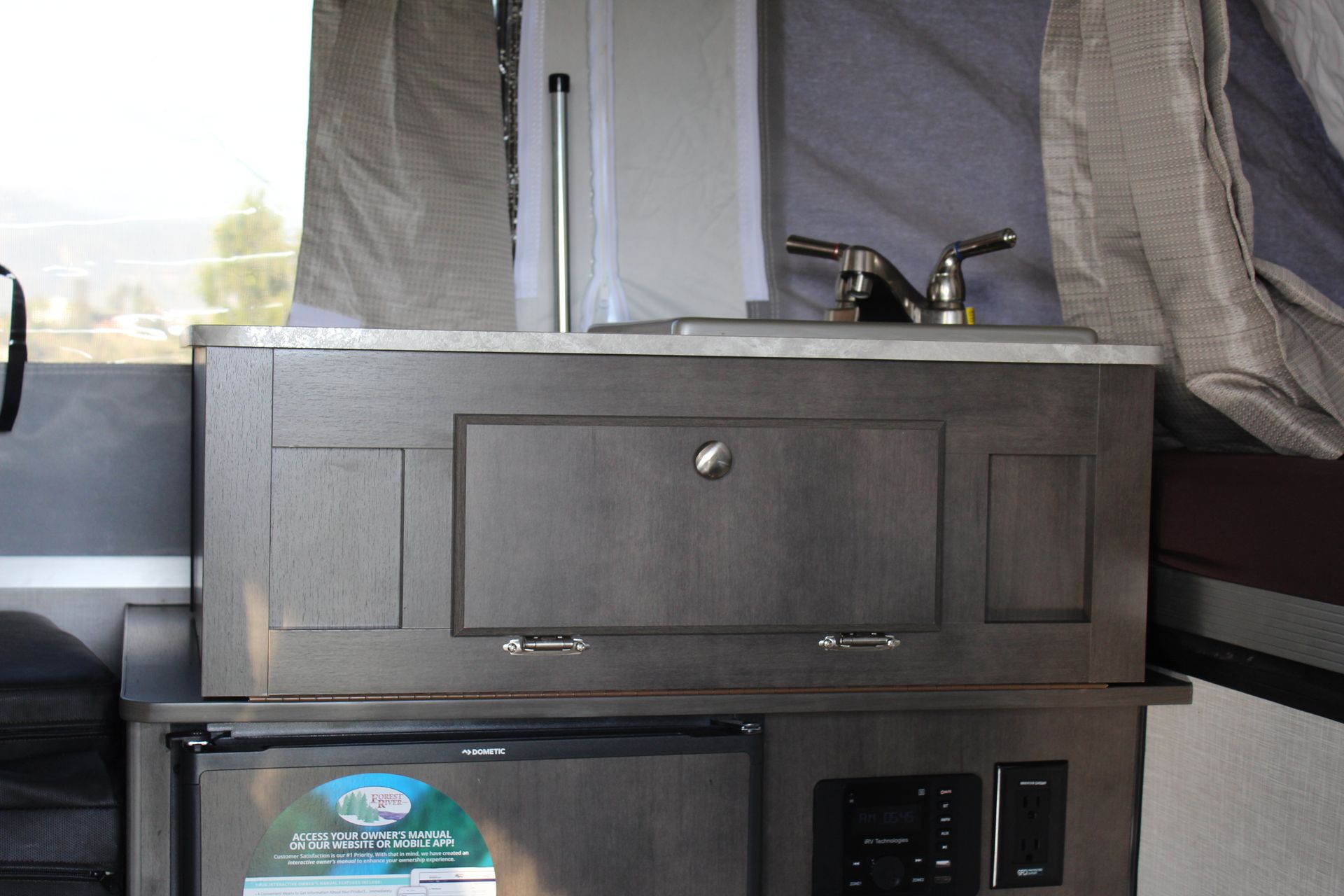 Photo 3 - 2021 Rockwood Pop-up Camper rental photo 5