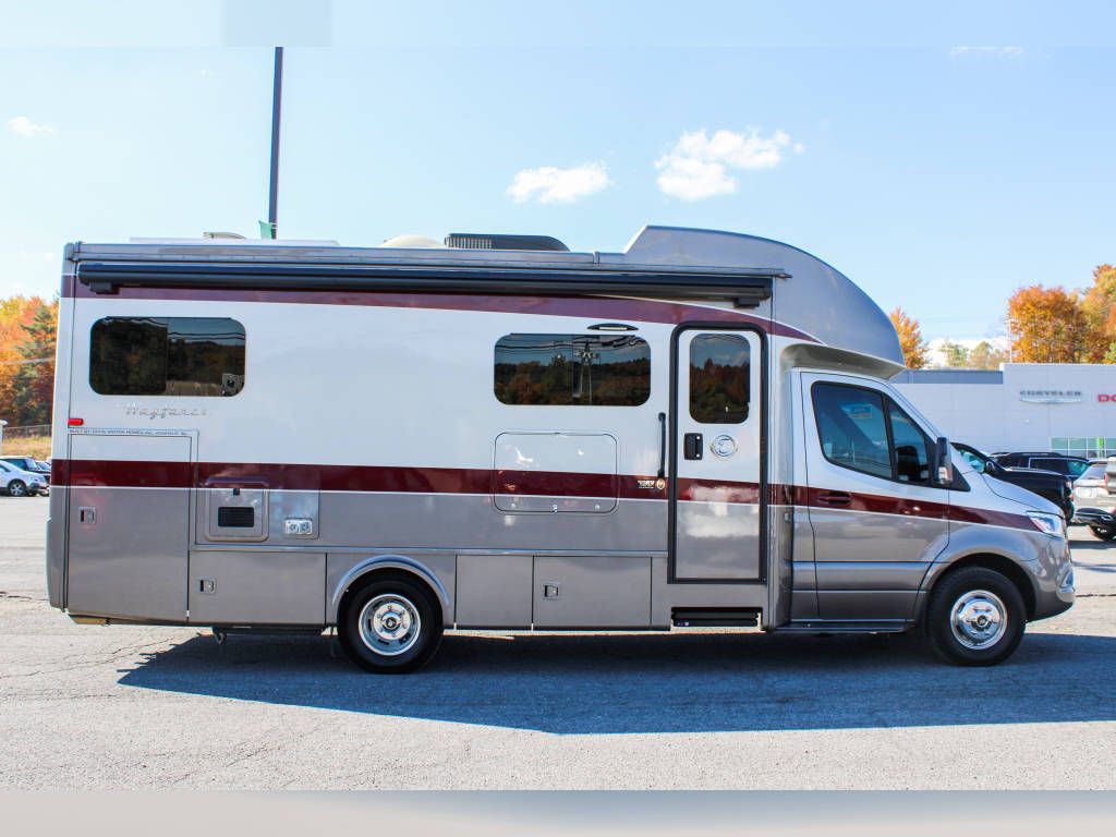 Photo 4 - 2021 Tiffin Motorhomes Class C Motorhome rental photo 12