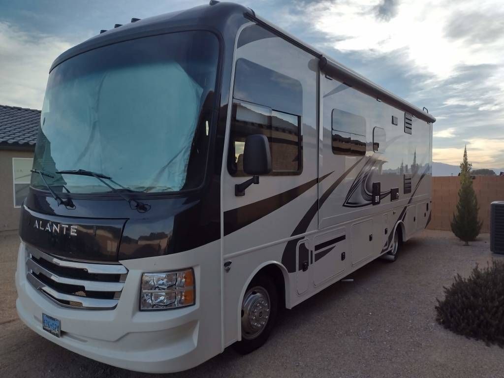 Photo 1 - 2021 Jayco Class A Motorhome rental photo 7