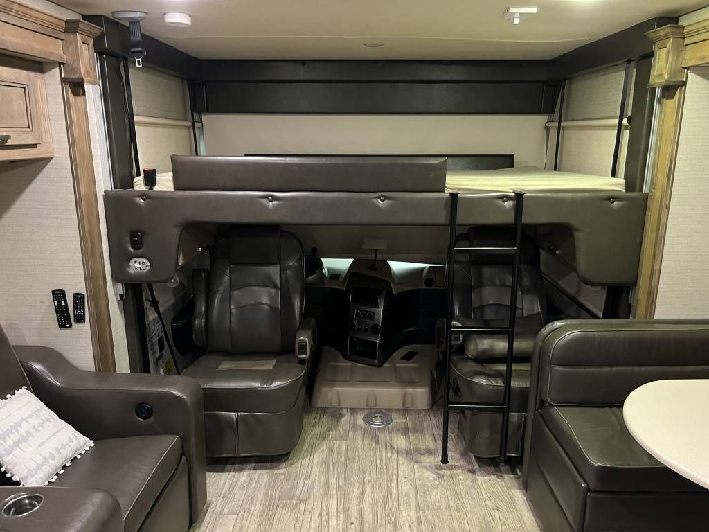Photo 1 - 2018 Jayco Class A Motorhome rental photo 7
