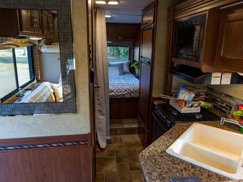 Photo 0 - 2016 Four Winds Class C Motorhome rental photo 10