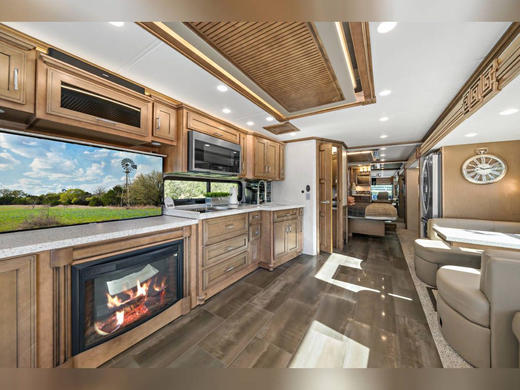 Photo 2 - 2020 Newmar Class A Motorhome rental photo 11
