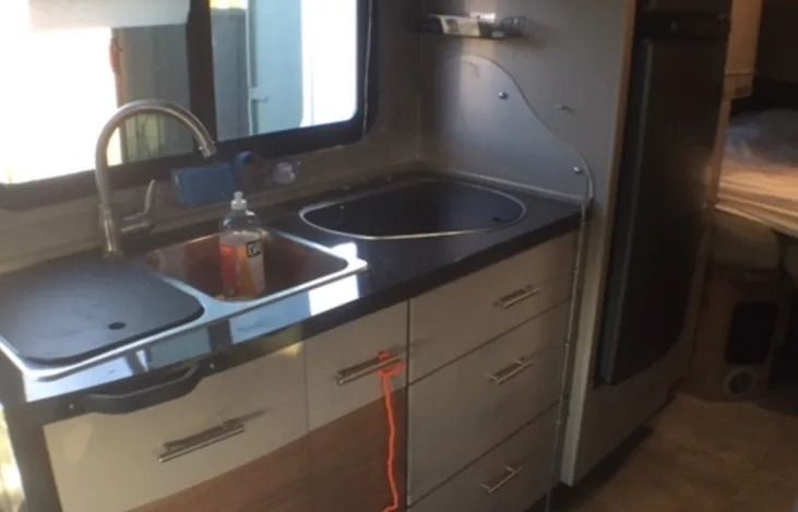 Photo 2 - 2015 Winnebago Class C Motorhome rental photo 4
