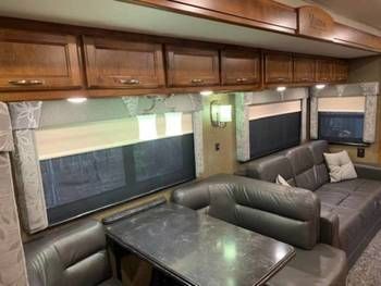 2018 Renegade VERONA 36VSB Class C Motorhome for rent in Chicago, IL