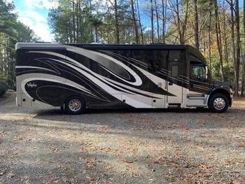 Photo 1 - 2018 Renegade Class C Motorhome rental photo 9