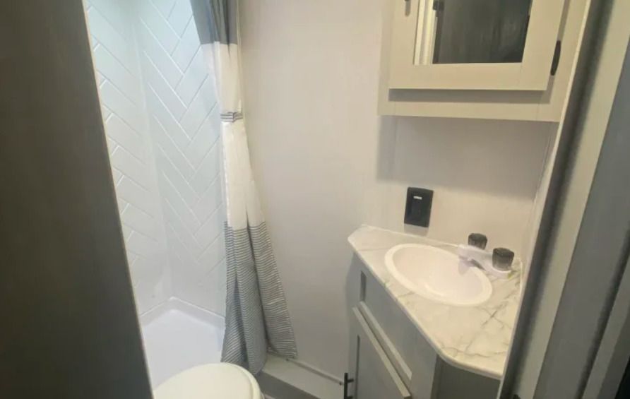 Photo 1 - 2021 Salem Travel Trailer rental photo 9