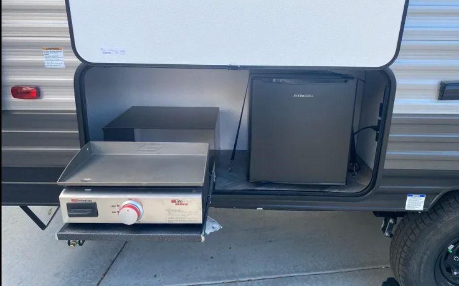 Photo 2 - 2021 Salem Travel Trailer rental photo 11