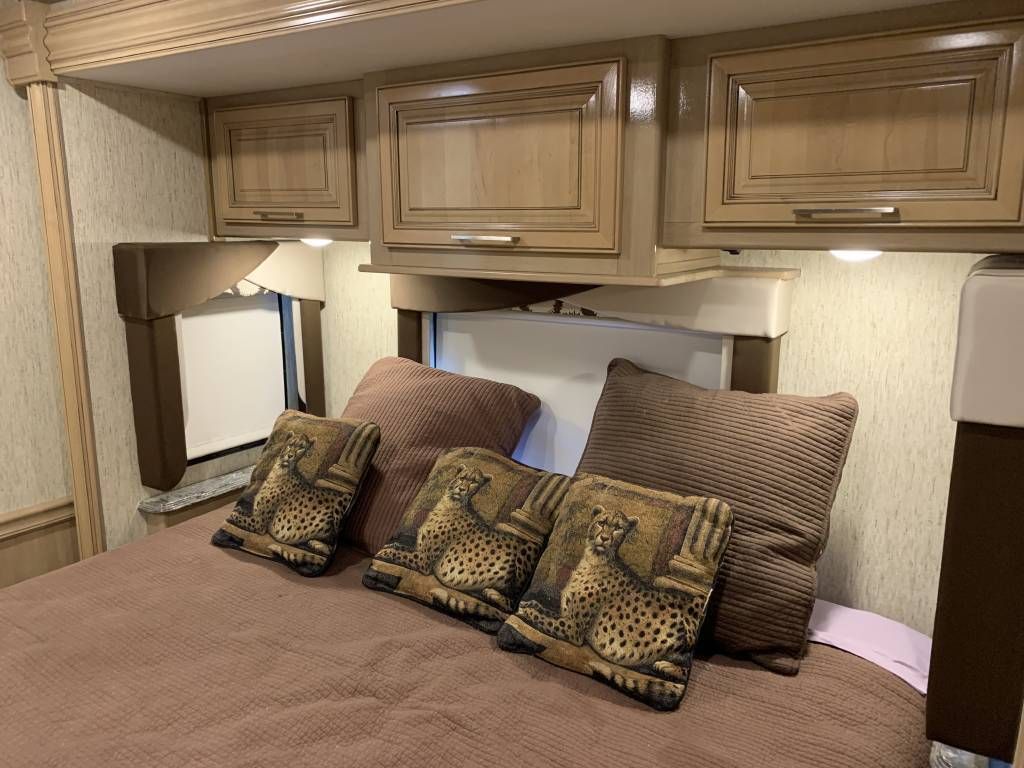 Photo 1 - 2020 Coachmen Class A Motorhome rental photo 5