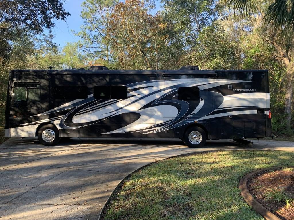 Photo 2 - 2020 Coachmen Class A Motorhome rental photo 17