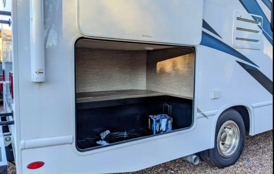 Photo 5 - 2021 Thor Motor Coach Class C Motorhome rental photo 10