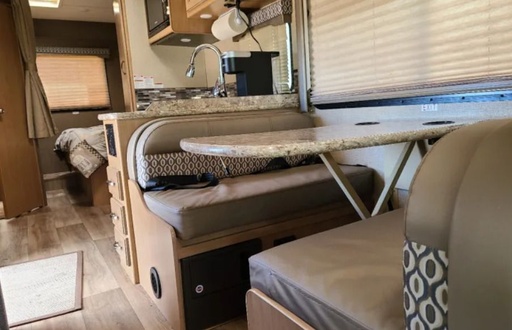 2017 Thor Motor Coach 26HE Class C Motorhome for rent in Amarillo, TX
