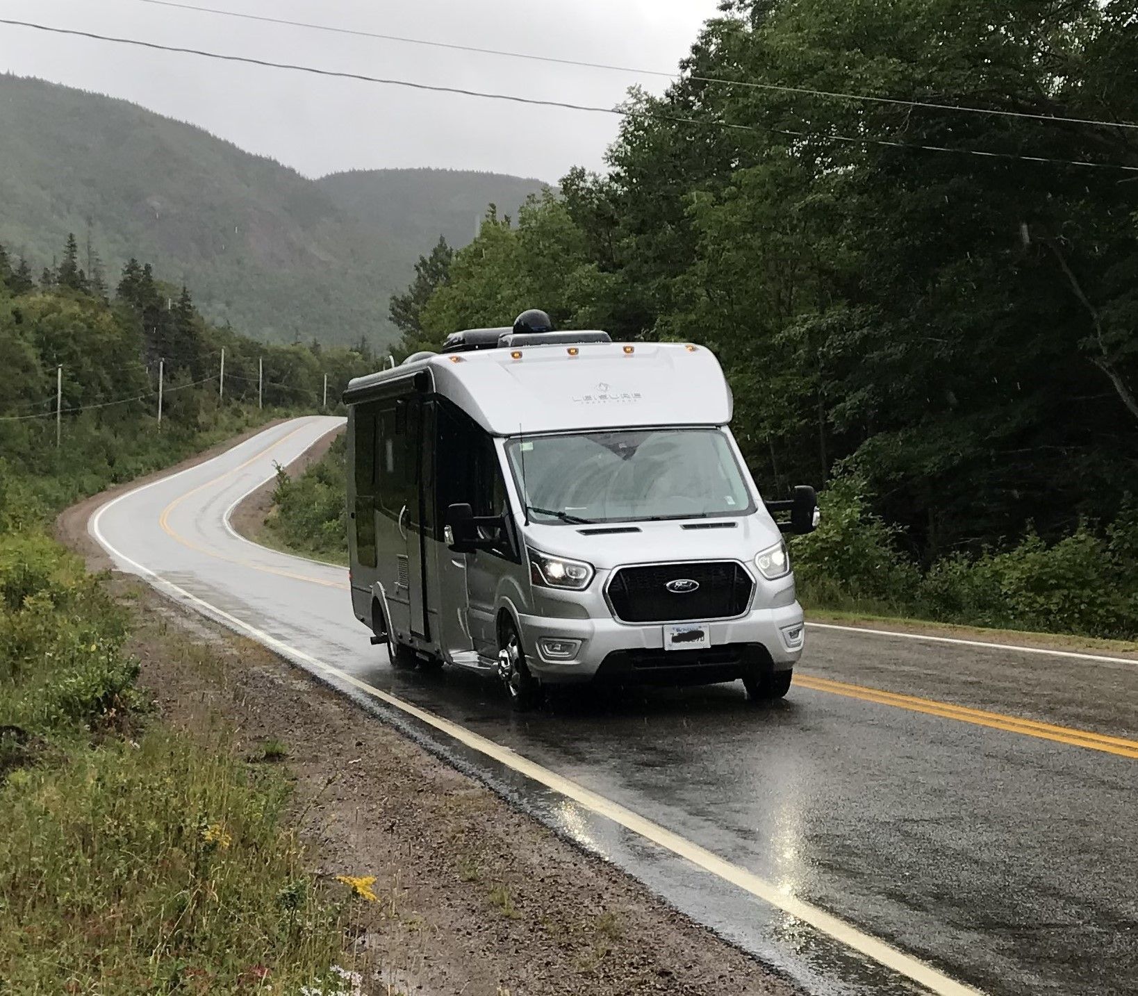 Photo 1 - 2021 Leisure Travel Class C Motorhome rental photo 12