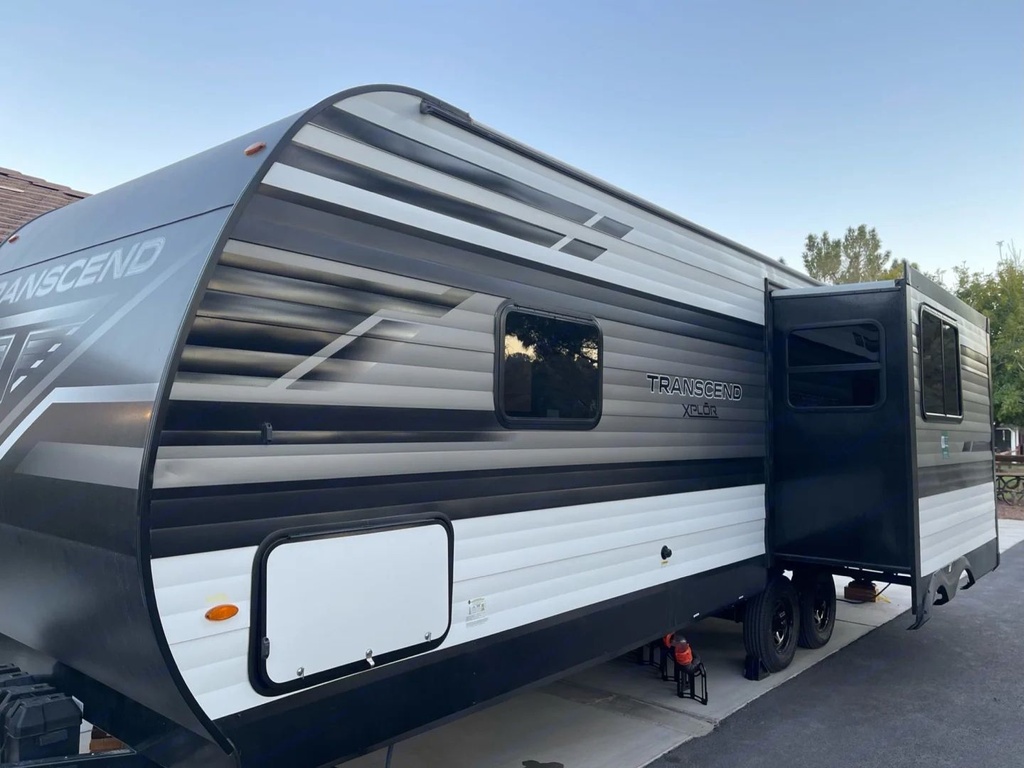 Photo 9 - 2022 Grand Design Travel Trailer rental photo 6