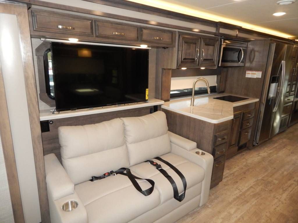 Photo 3 - 2018 Renegade Class C Motorhome rental photo 11