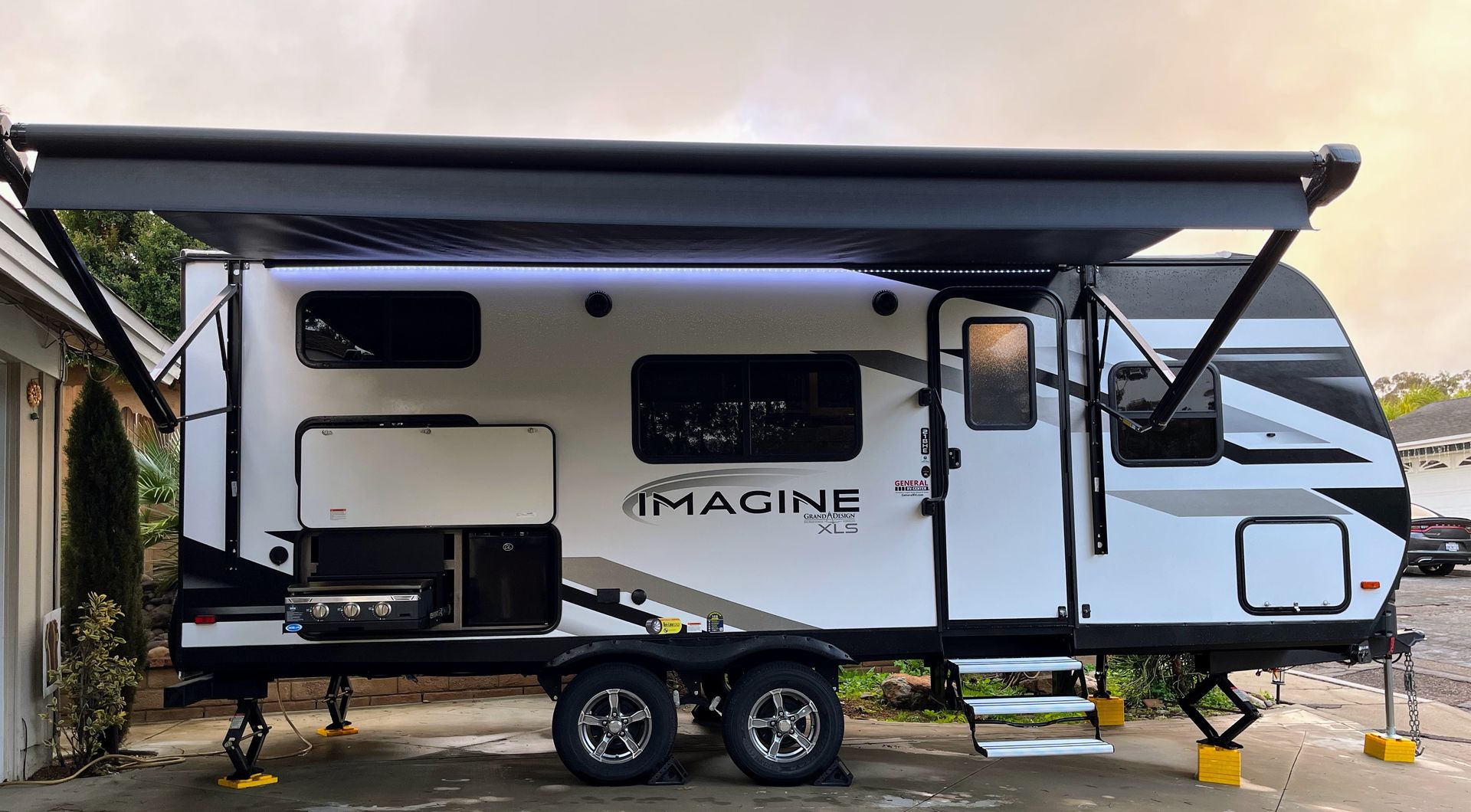Photo 0 - 2022 Grand Design Travel Trailer rental photo 3