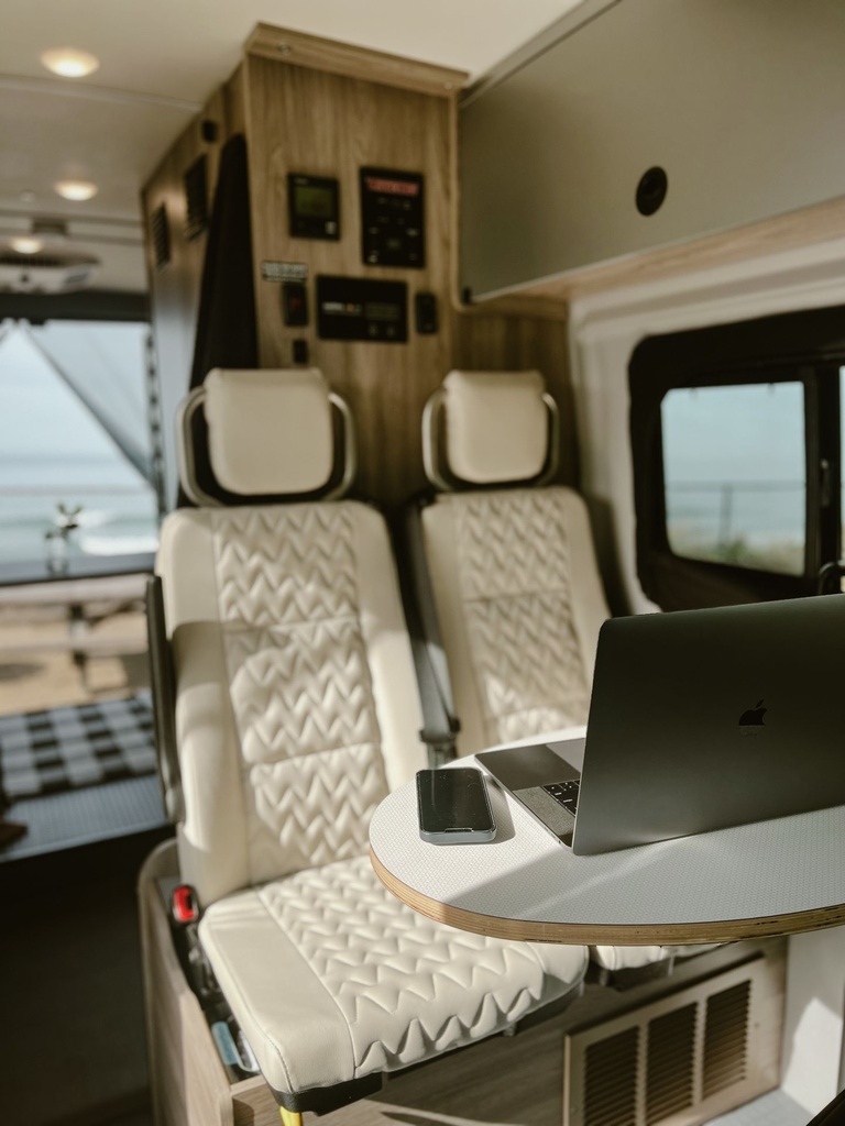Photo 6 - 2023 Winnebago Class B Motorhome rental photo 8