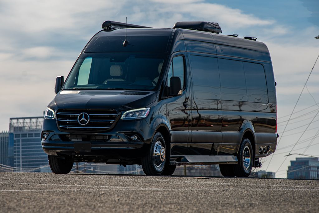 Photo 1 - 2022 Mercedes-Benz Class B Motorhome rental photo 3