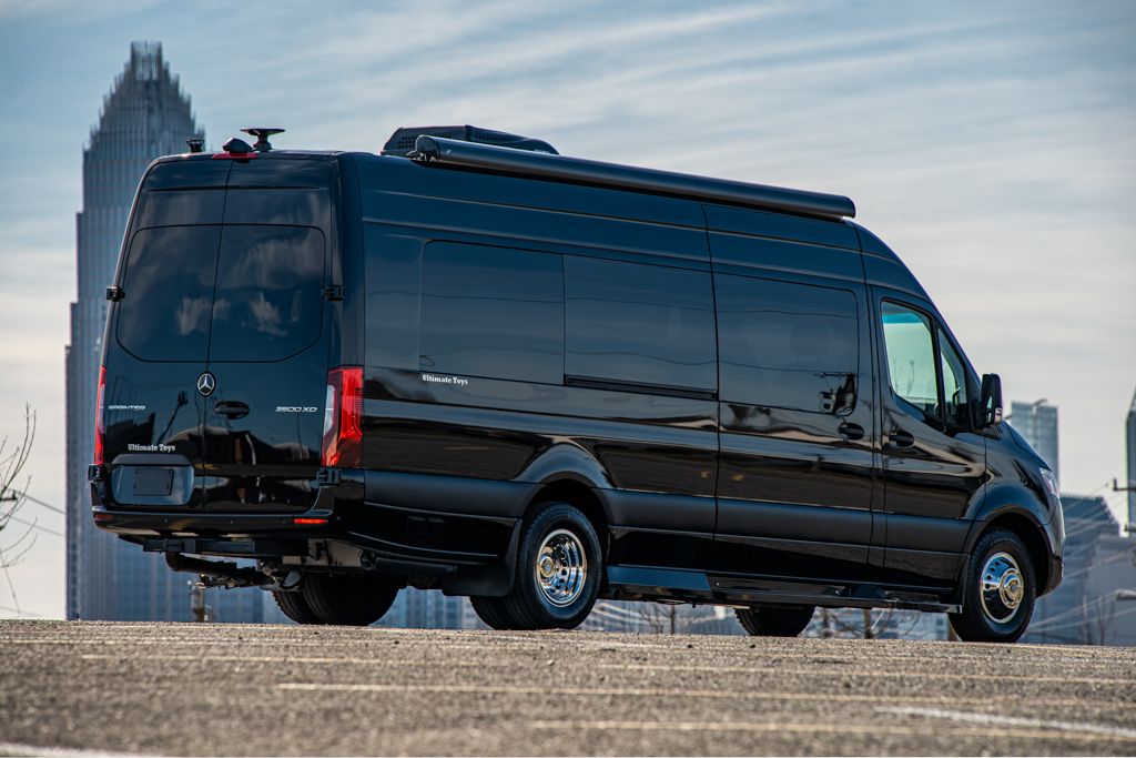Photo 1 - 2022 Mercedes-Benz Class B Motorhome rental photo 4